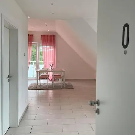 Peaceful Shared Apartment, Apartmán Bergisch Gladbach